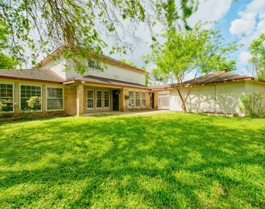 7914 Oakington Drive - Photo Thumbnail 28