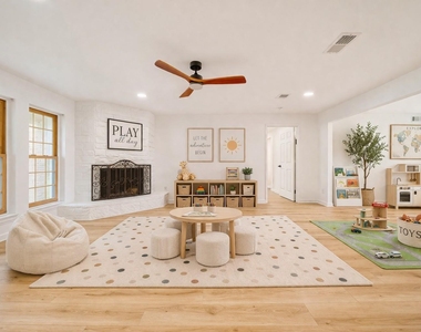 7914 Oakington Drive - Photo Thumbnail 15