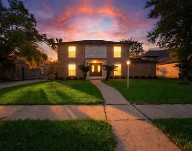 7914 Oakington Drive - Photo Thumbnail 1