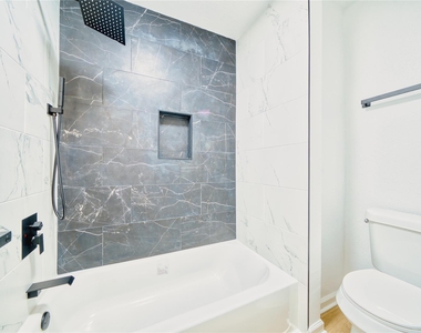 7914 Oakington Drive - Photo Thumbnail 19