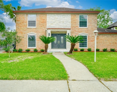 7914 Oakington Drive - Photo Thumbnail 5