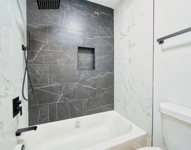 7914 Oakington Drive - Photo Thumbnail 23