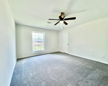 7914 Oakington Drive - Photo Thumbnail 24