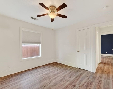 4520 Sharon Street - Photo Thumbnail 10