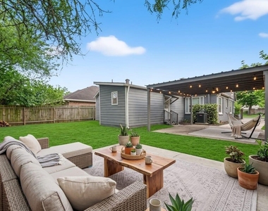4520 Sharon Street - Photo Thumbnail 13