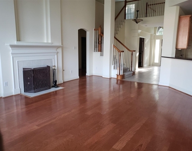 5319 Ashley Way Ct Court - Photo Thumbnail 5