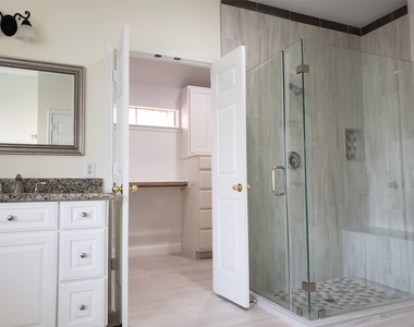 5319 Ashley Way Ct Court - Photo Thumbnail 9