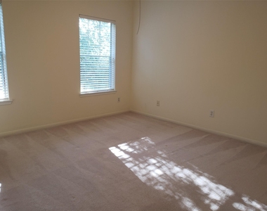 5319 Ashley Way Ct Court - Photo Thumbnail 23