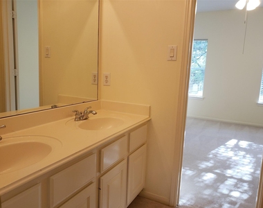 5319 Ashley Way Ct Court - Photo Thumbnail 25