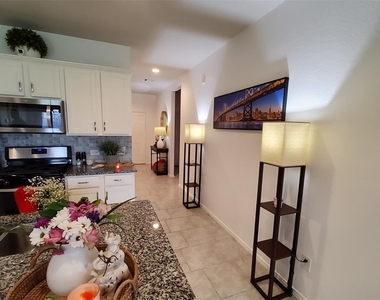 22607 Castello Lakes Drive - Photo Thumbnail 12