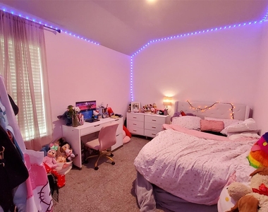 22607 Castello Lakes Drive - Photo Thumbnail 22