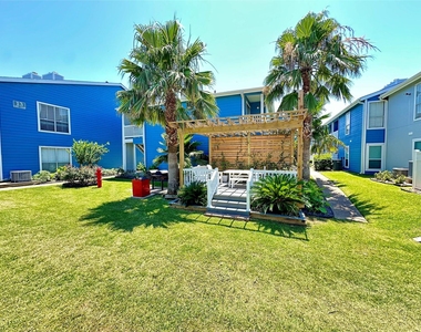 3506 Cove View Boulevard - Photo Thumbnail 13