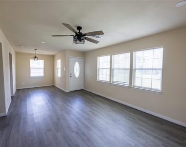 4942 Bataan Road - Photo Thumbnail 1