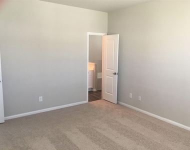 2111 Ethan Drive - Photo Thumbnail 14