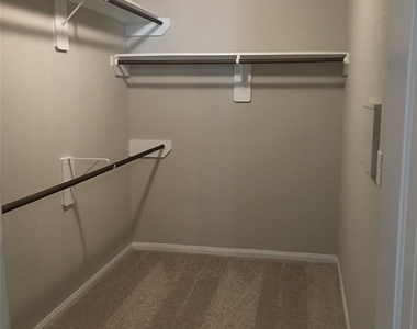 2111 Ethan Drive - Photo Thumbnail 18