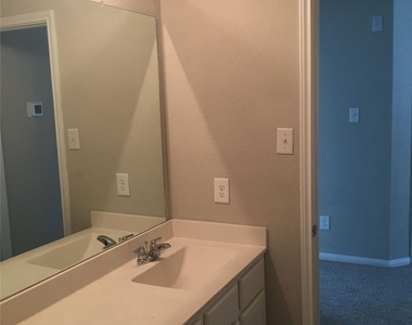 2111 Ethan Drive - Photo Thumbnail 17