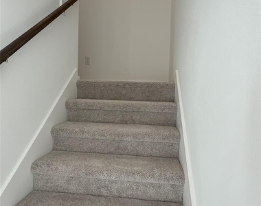 331 Parkin Court - Photo Thumbnail 18