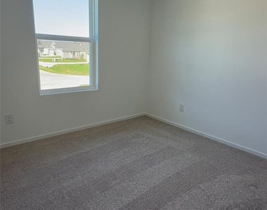 331 Parkin Court - Photo Thumbnail 24
