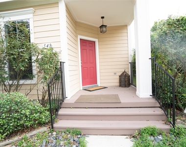 548 W 27th Street - Photo Thumbnail 18