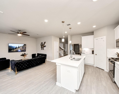 21034 Sunny Ravine Drive - Photo Thumbnail 10