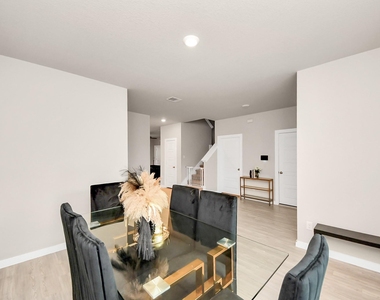 21034 Sunny Ravine Drive - Photo Thumbnail 9