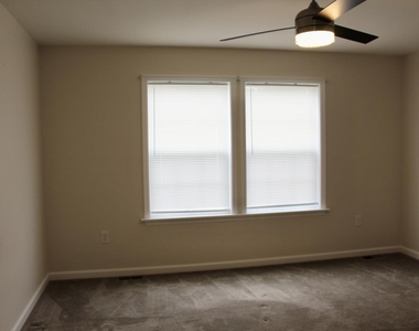 202 S Main - Photo Thumbnail 6