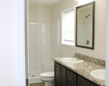 202 S Main - Photo Thumbnail 7