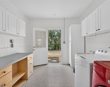 1420 Maravilla Avenue - Photo Thumbnail 38