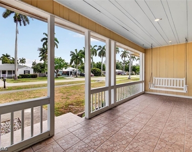1420 Maravilla Avenue - Photo Thumbnail 6