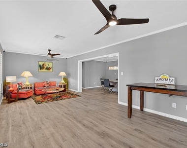 1420 Maravilla Avenue - Photo Thumbnail 10