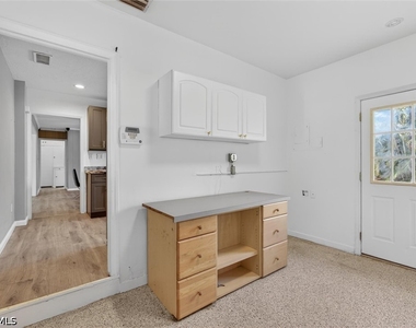 1420 Maravilla Avenue - Photo Thumbnail 36