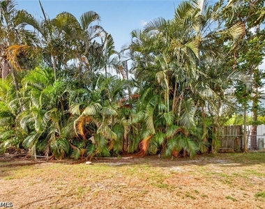 1420 Maravilla Avenue - Photo Thumbnail 49