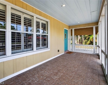 1420 Maravilla Avenue - Photo Thumbnail 7
