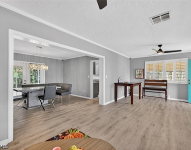 1420 Maravilla Avenue - Photo Thumbnail 13
