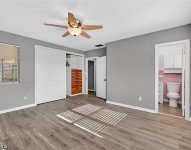 1420 Maravilla Avenue - Photo Thumbnail 33