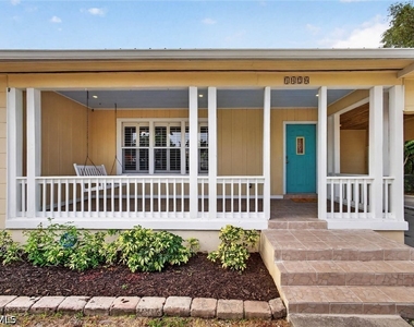 1420 Maravilla Avenue - Photo Thumbnail 4