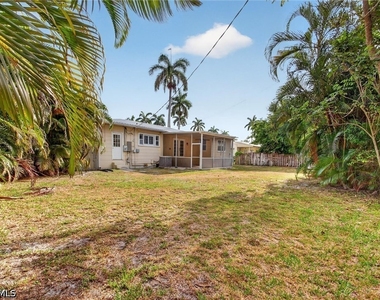 1420 Maravilla Avenue - Photo Thumbnail 42