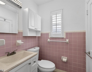 1420 Maravilla Avenue - Photo Thumbnail 32