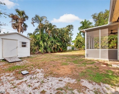 1420 Maravilla Avenue - Photo Thumbnail 47