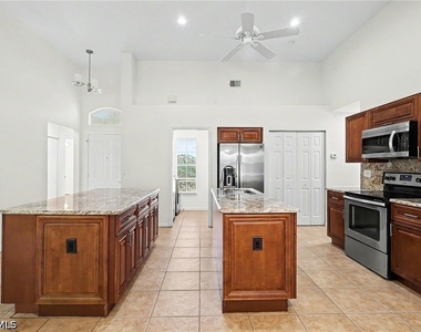 6643 Craven Hill Way - Photo Thumbnail 4