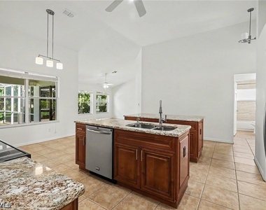 6643 Craven Hill Way - Photo Thumbnail 6