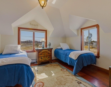 130 Harbor - Photo Thumbnail 28