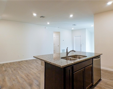 227 Rogers Street - Photo Thumbnail 5