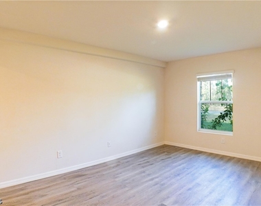 227 Rogers Street - Photo Thumbnail 11