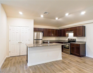 227 Rogers Street - Photo Thumbnail 3