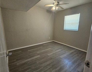 3022 Guava Street - Photo Thumbnail 6