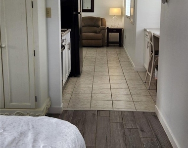 8148 Country Road - Photo Thumbnail 9
