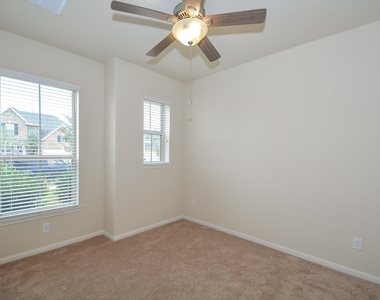 20215 Stonebridge Terrace Drive - Photo Thumbnail 4