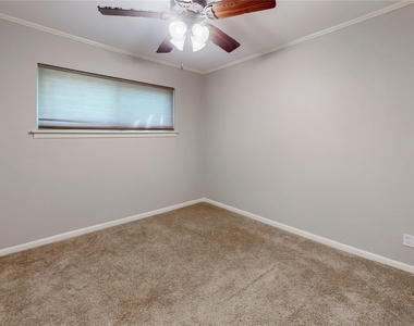 5338 Creekbend Drive - Photo Thumbnail 5