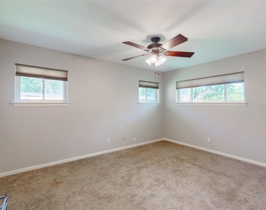 5338 Creekbend Drive - Photo Thumbnail 24